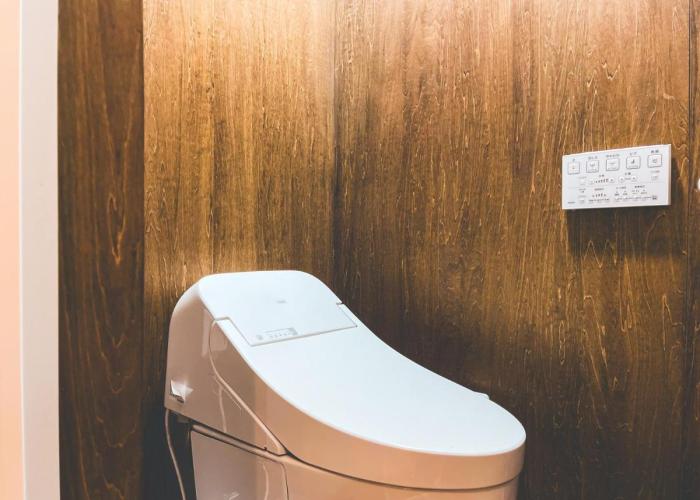 TOYS 927 private room guesthouse and gallery, next to the cinema theater