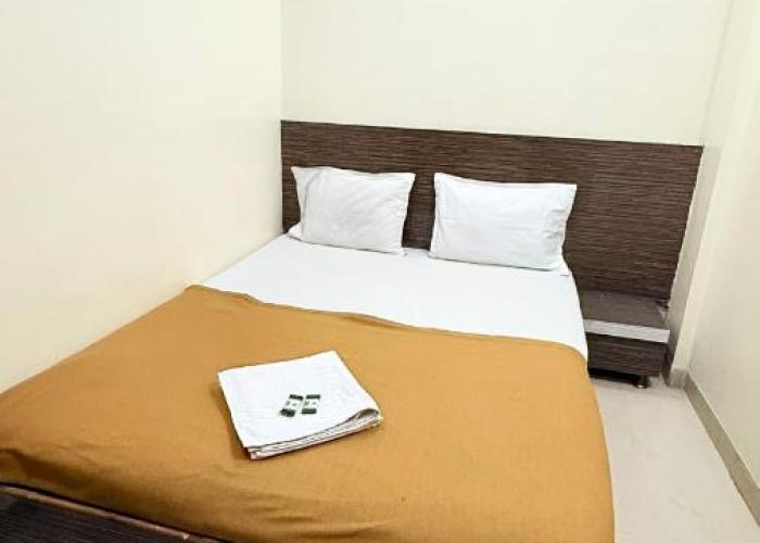 HOTEL GRKK - Near Shri Saibaba Samadhi Temple Shirdi