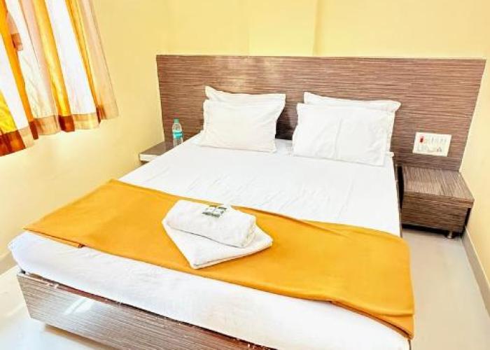 HOTEL GRKK - Near Shri Saibaba Samadhi Temple Shirdi