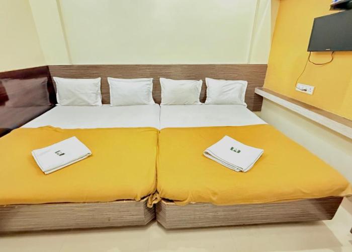 HOTEL GRKK - Near Shri Saibaba Samadhi Temple Shirdi