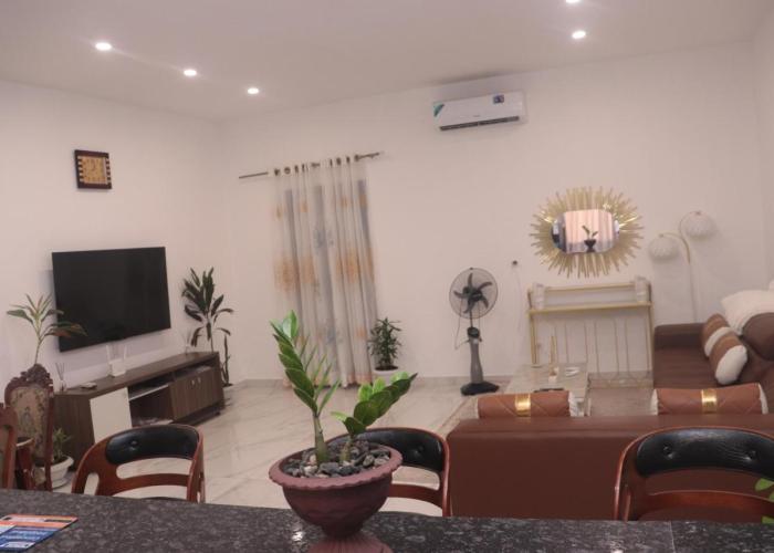 Gabon Happiness House
