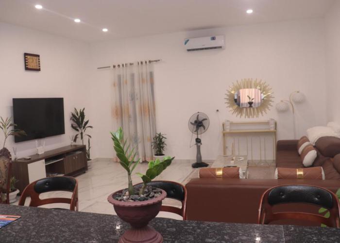 Gabon Happiness House