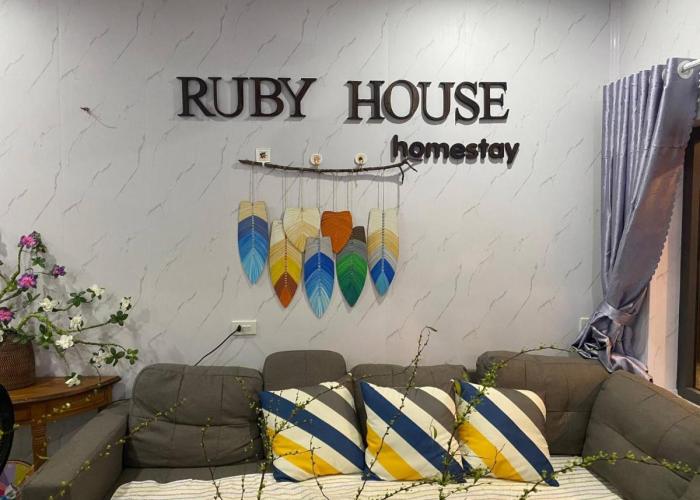 Ruby House, 3 Bedroom Apartment, beachside