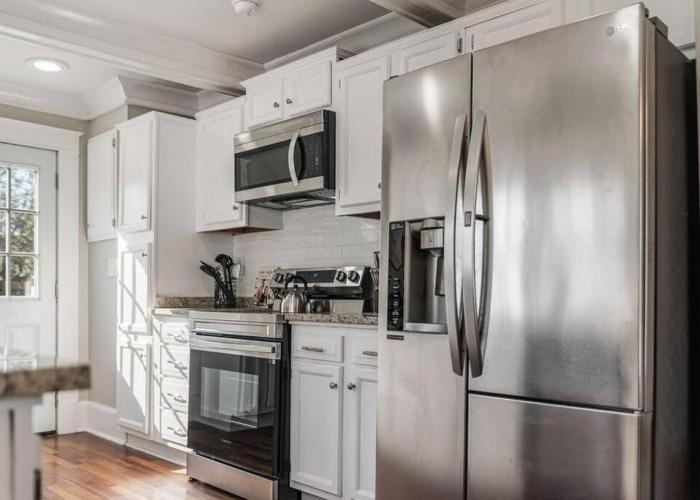 Old Dauphin Way Historic Home - Unit 5