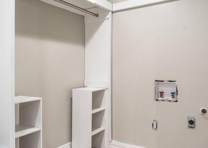 Old Dauphin Way Historic Home - Unit 6