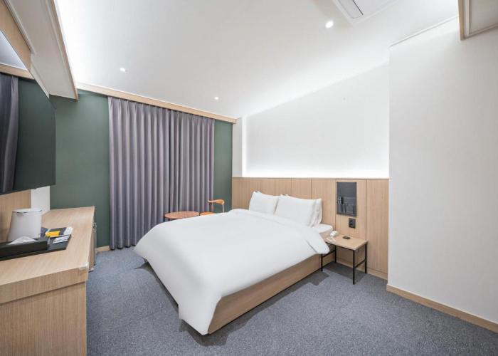 Hound Hotel DaeGu