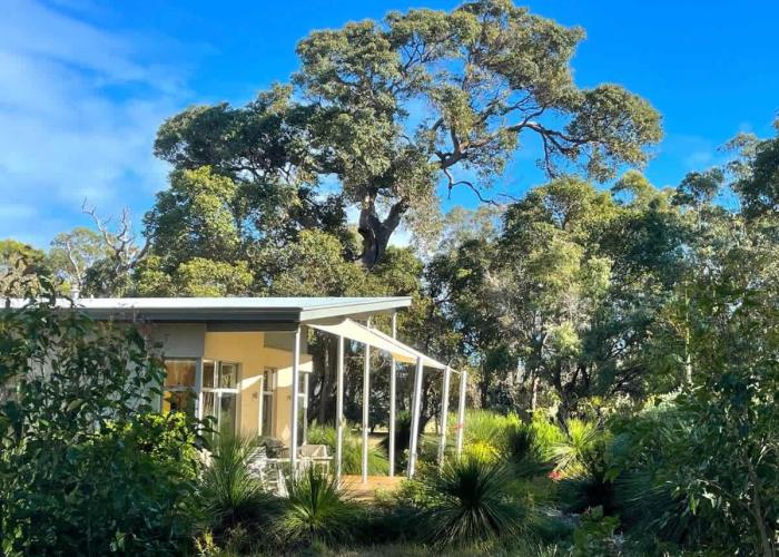 White Tree Retreat Yallingup hills