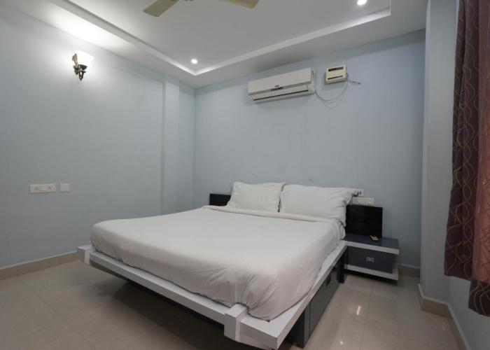 Paradise Home Stay, Near Srinivasam TTD Ticket Counter Opp Bus Stand