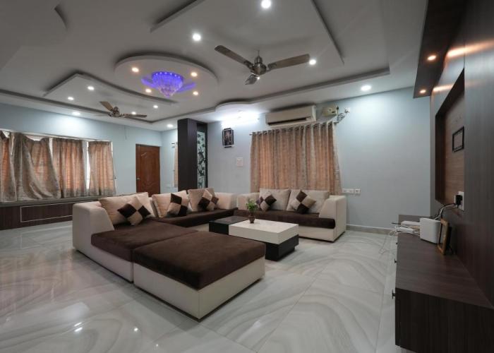 Paradise Home Stay, Near Srinivasam TTD Ticket Counter Opp Bus Stand