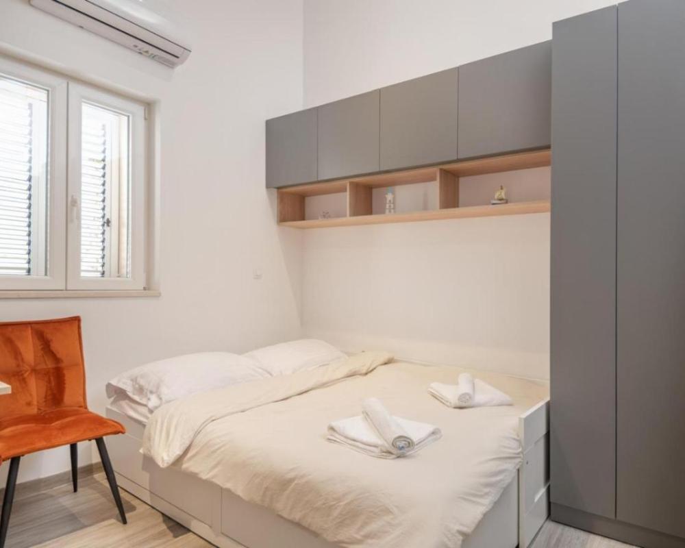 фото Studio apartman Modesty