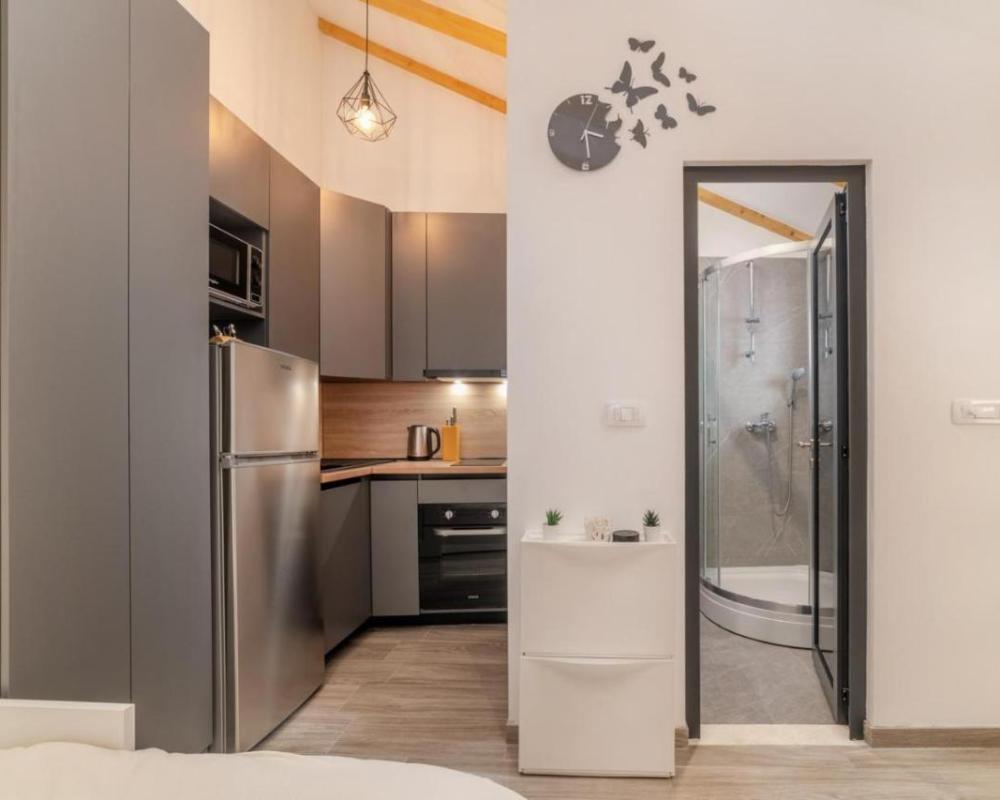 фото Studio apartman Modesty