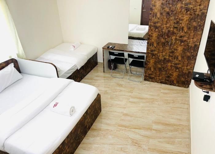 Pearl Stays, Tirupati - Very convenient for the people coming from Bangalore and Chennai - You can skip city traffic while reaching any temple in Tirupati - Covered Parking - 24hrs Front Desk and Hot Water - Free WiFi - Flexible Checkin-in Check-out time