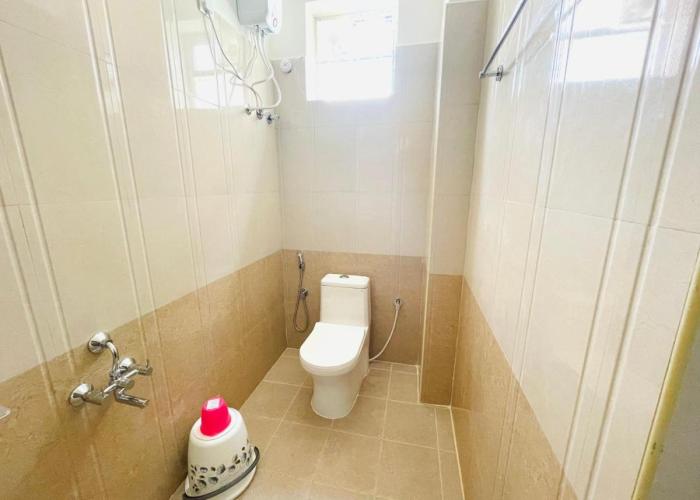 Pearl Stays, Tirupati - Very convenient for the people coming from Bangalore and Chennai - You can skip city traffic while reaching any temple in Tirupati - Covered Parking - 24hrs Front Desk and Hot Water - Free WiFi - Flexible Checkin-in Check-out time