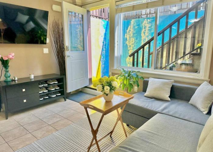 Lovely 2br Bsmt Suite W Parking For Pickup