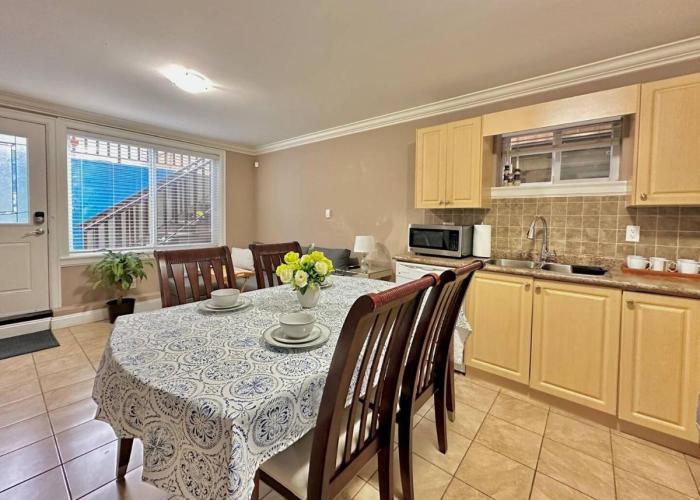 Lovely 2br Bsmt Suite W Parking For Pickup