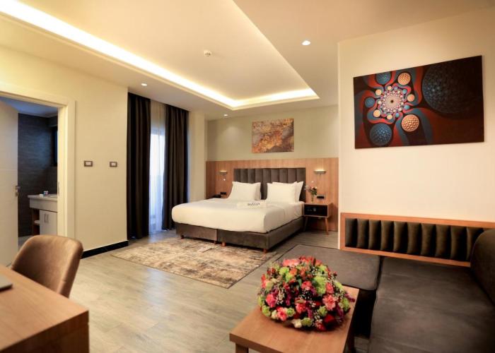 Daylin Guest House