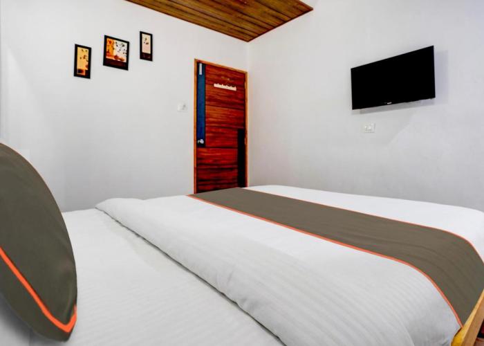 Hotel Silk, Premier Budget Friendly Luxury Hotel In Surat, Perfect For Families, Couples and Business Travelers