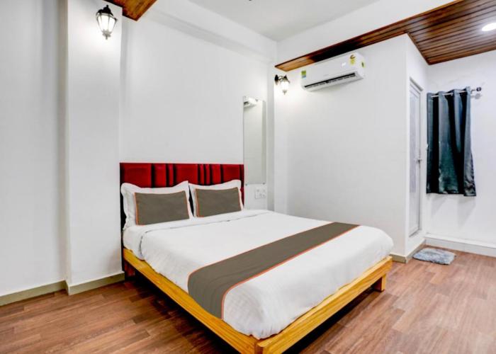 Hotel Silk, Premier Budget Friendly Luxury Hotel In Surat, Perfect For Families, Couples and Business Travelers