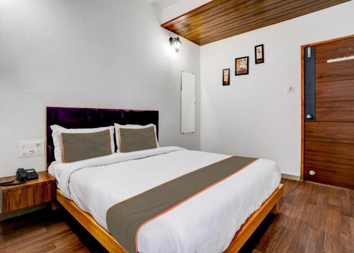 Hotel Silk, Premier Budget Friendly Luxury Hotel In Surat, Perfect For Families, Couples and Business Travelers