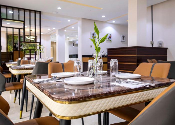Executive Hotel and Suites