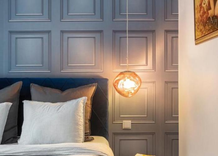 Landmark Luxe 2BR Apt with Parking