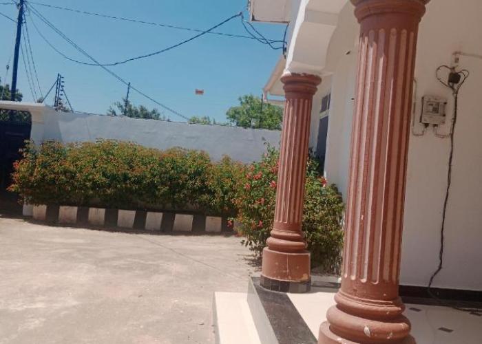 Kaye zuri House
