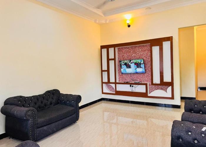Kaye zuri House