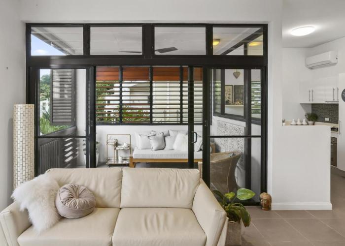 Ocean Horizons with Coral Sea Views