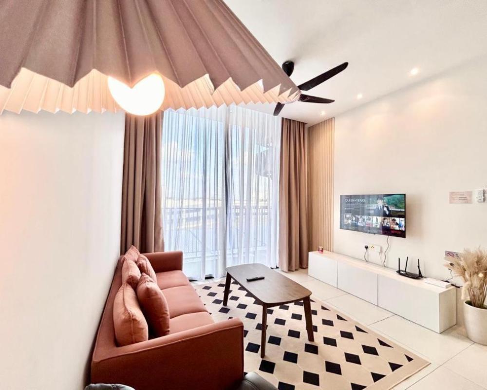 Jeff & Ricky Homestay123- The Podium Kuching