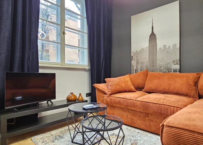 Urban Comfort - Central 1BDR near Vitoshka & NDK by Flat Mаnager