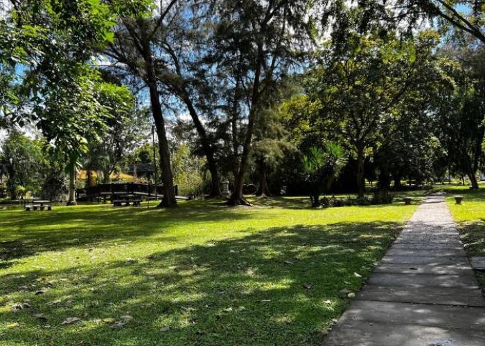 Private Room, 10 Min from Airport