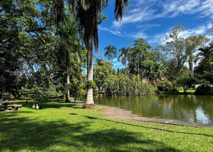 Private Room, 10 Min from Airport