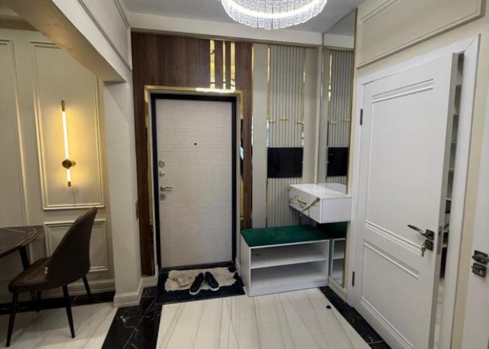 Apartment Айни 60