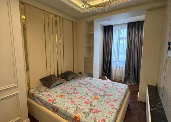 Apartment Айни 60