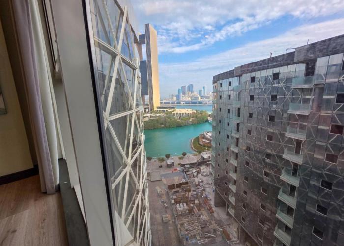Luxury One Bedroom Apartment In Bahrain Bay