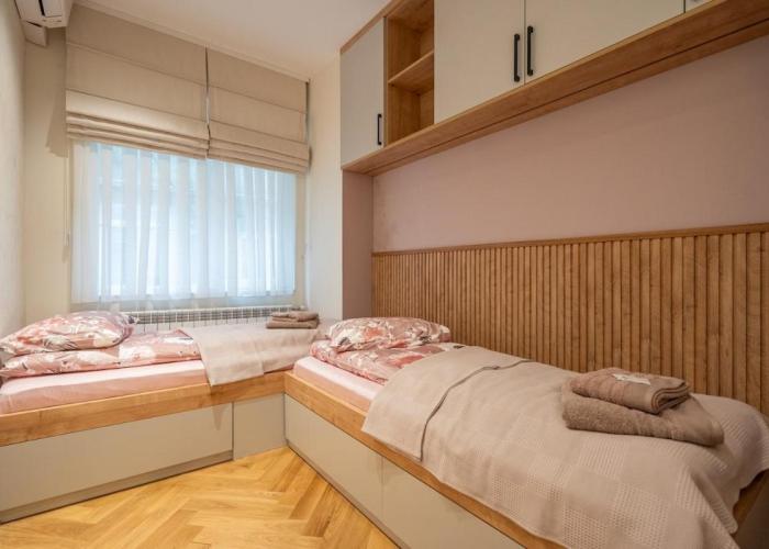 Elegant & Stylish 2-Bedroom Apartment