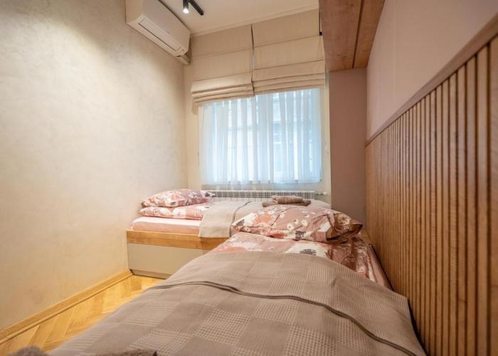 Elegant & Stylish 2-Bedroom Apartment