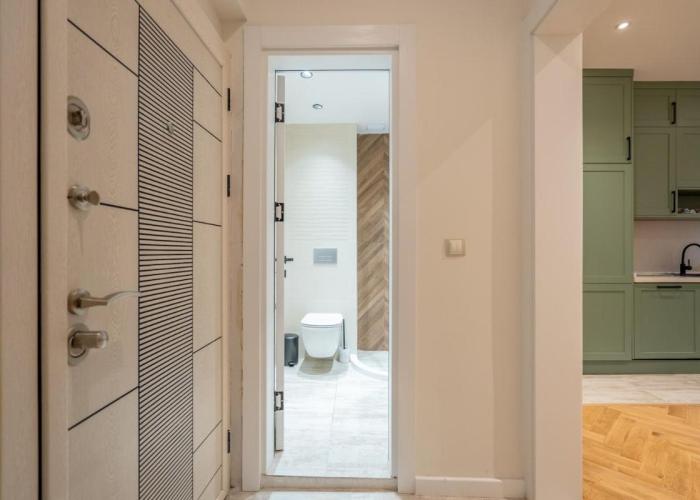Elegant & Stylish 2-Bedroom Apartment