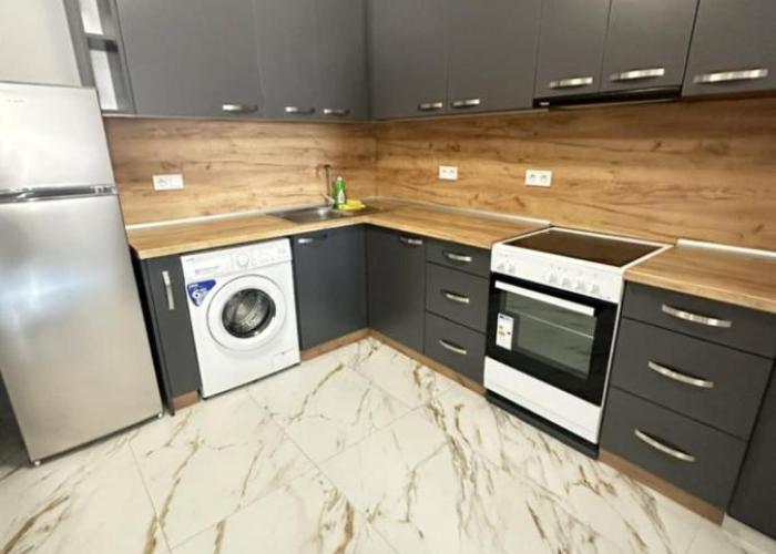 Modern apartment & private parking