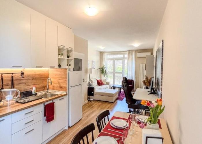 Scandi Suite Business & Leisure
