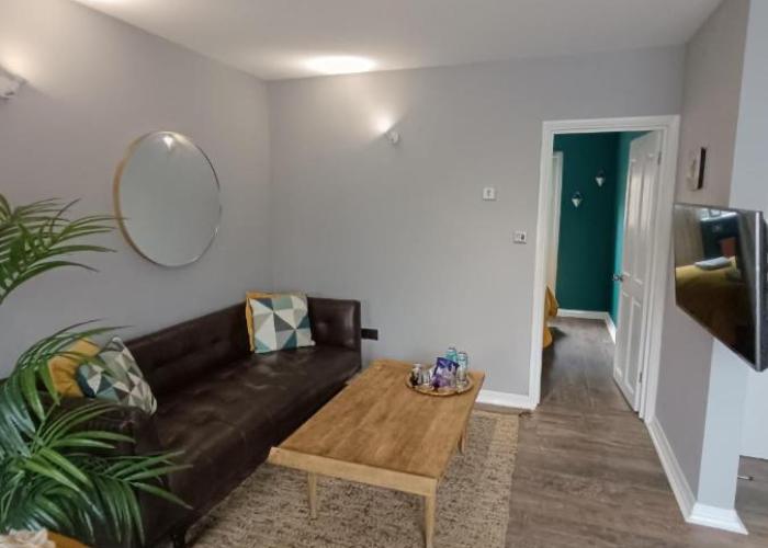 Modern with parking near Windsor Castle & Legoland