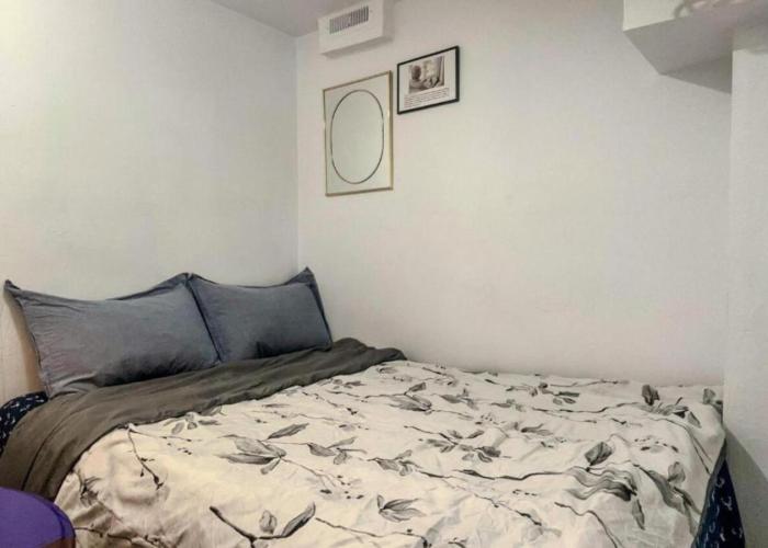 Independent Private Suite, Free Parking and High-Speed Wi-Fi