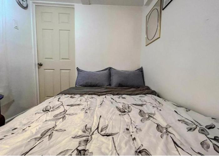 Independent Private Suite, Free Parking and High-Speed Wi-Fi