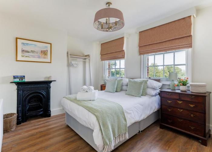 Consorts and Concubines