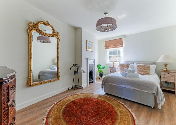 Consorts and Concubines