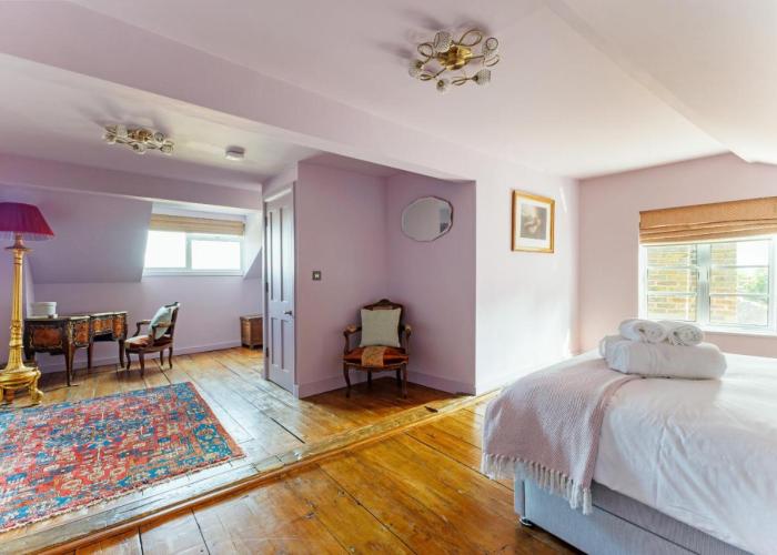 Consorts and Concubines