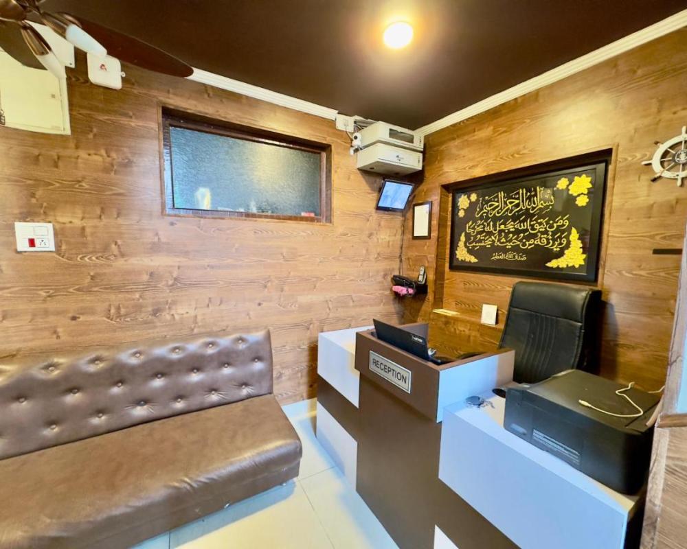 фото Hotel Jafson Accommodates