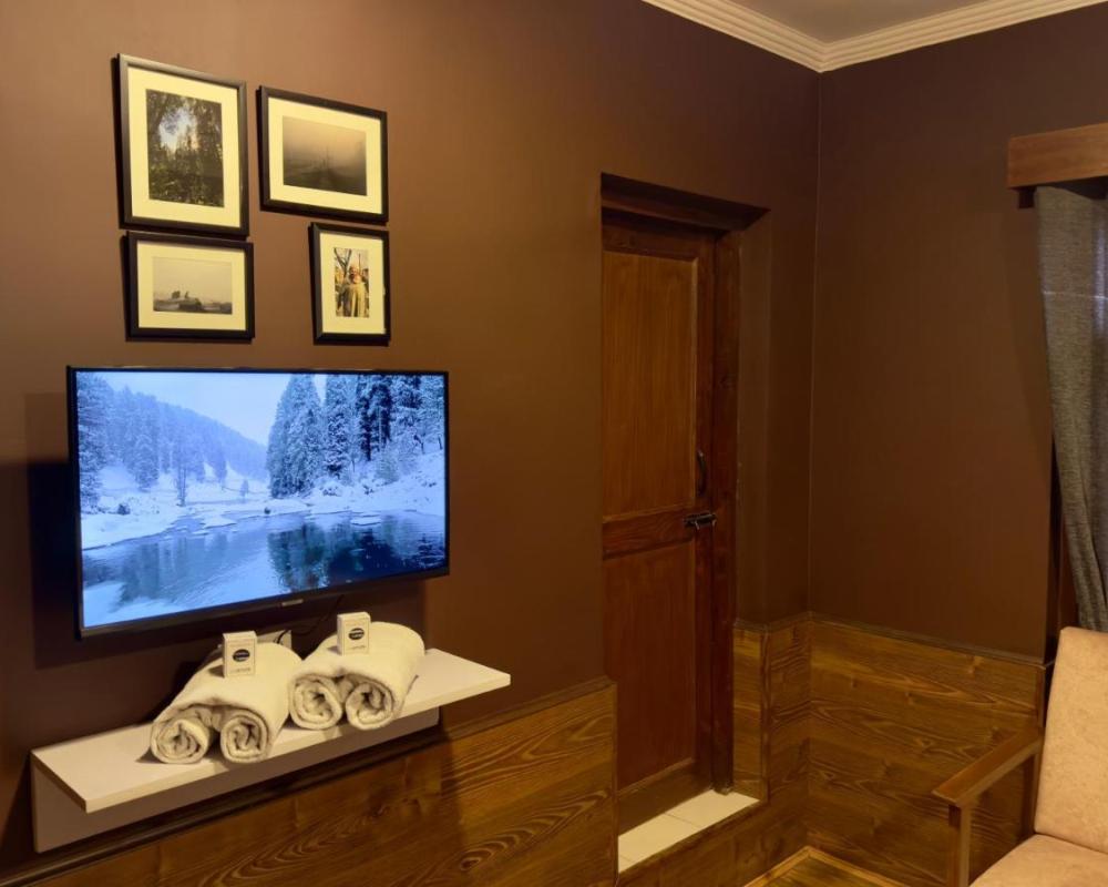 фото Hotel Jafson Accommodates