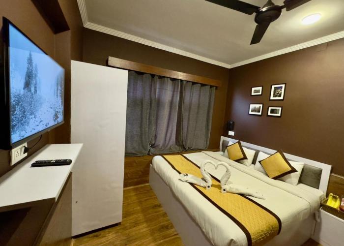 Hotel Jafson Accommodates