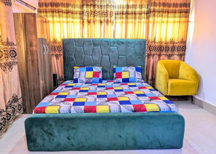 White Castle Hotels And Bar - Abak Rd, Uyo